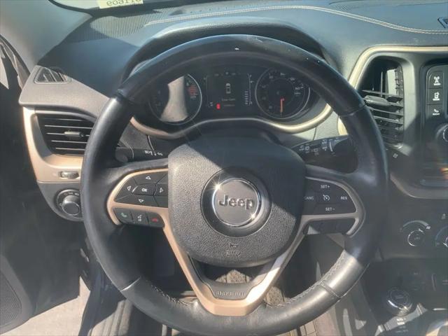 2016 Jeep Cherokee Altitude