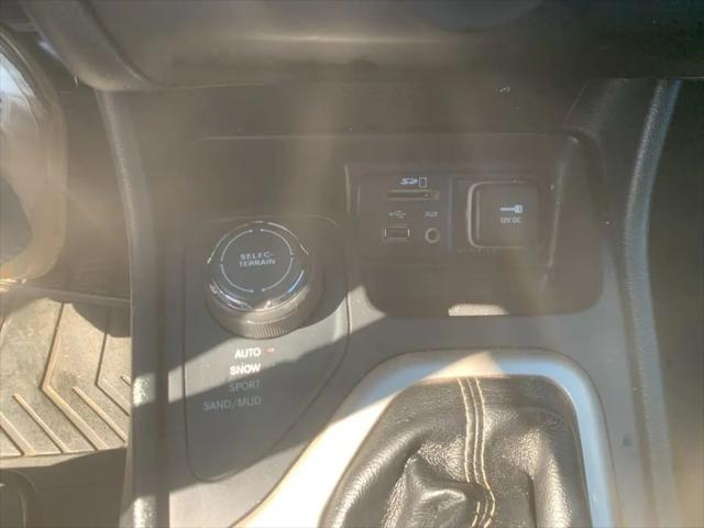 2016 Jeep Cherokee Altitude