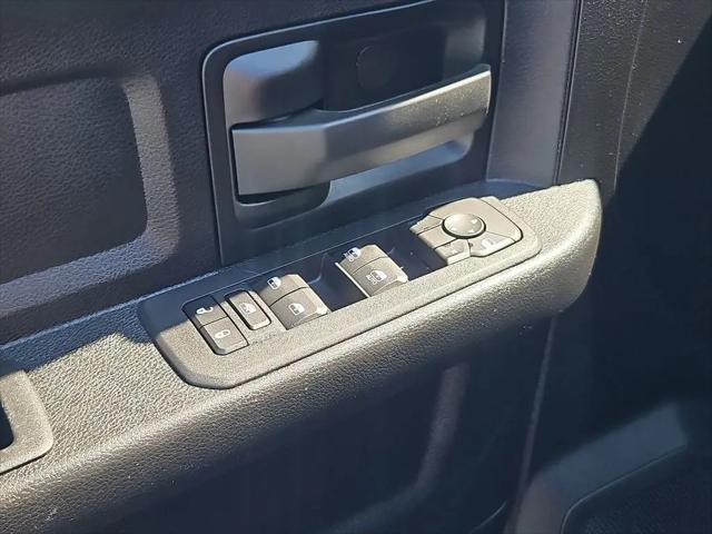 2025 Ram 3500 Tradesman Crew Cab 4x4 8' Box