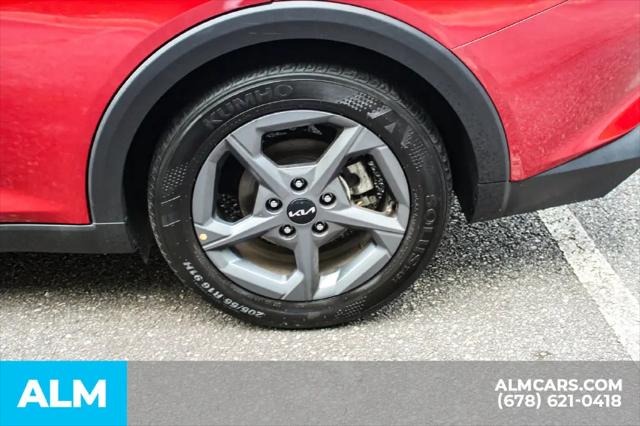 2025 Kia K4 LXS
