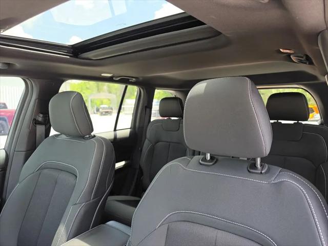 2026 Jeep Grand Cherokee Altitude 4x2