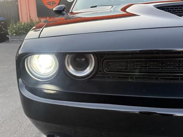 2016 Dodge Challenger SRT 392