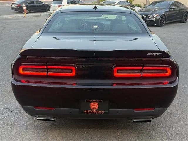 2016 Dodge Challenger SRT 392