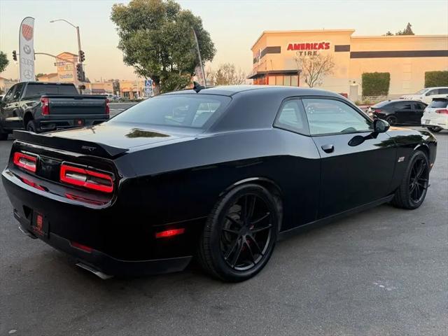 2016 Dodge Challenger SRT 392