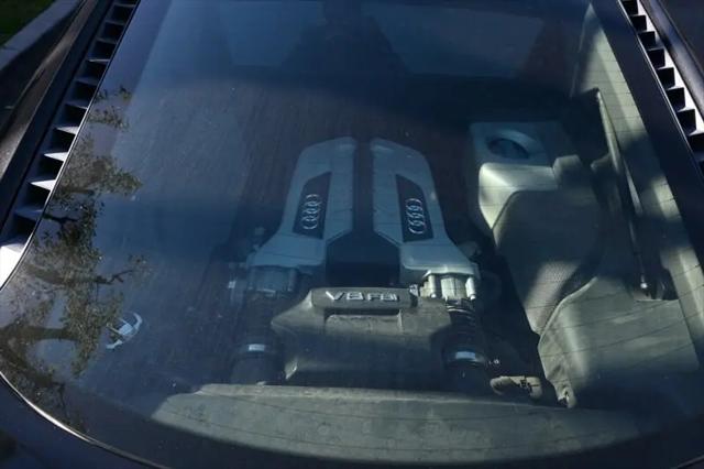 2008 Audi R8 Standard
