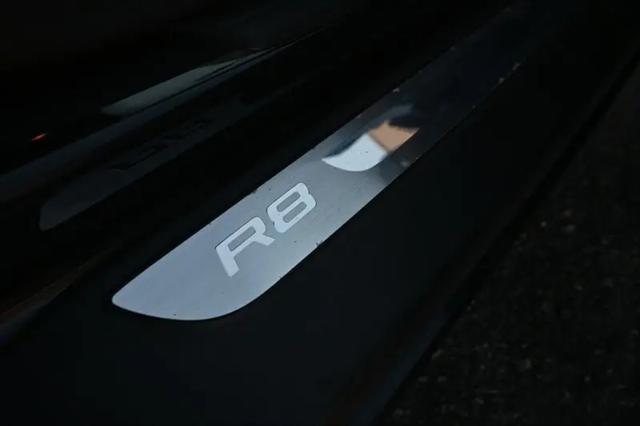 2008 Audi R8 Standard