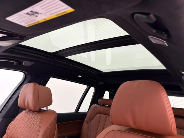 2027 BMW X7 M60i