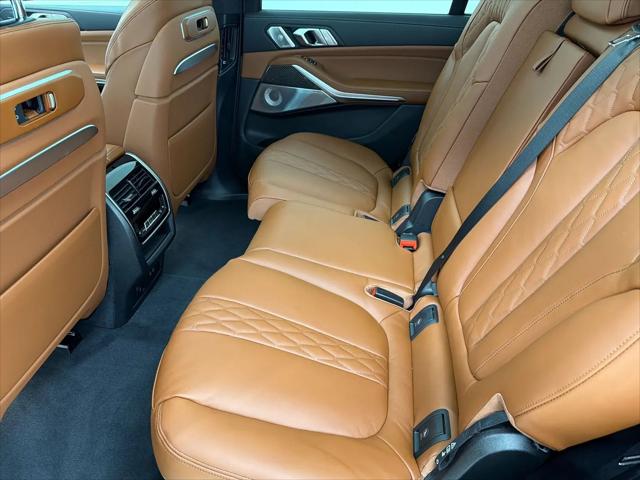 2027 BMW X7 M60i