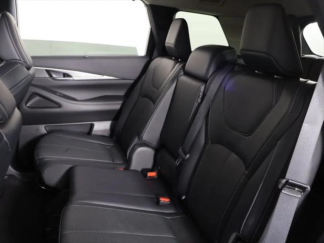 2023 INFINITI QX60 LUXE AWD