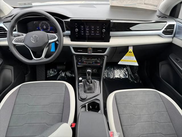 2026 Volkswagen Taos SE