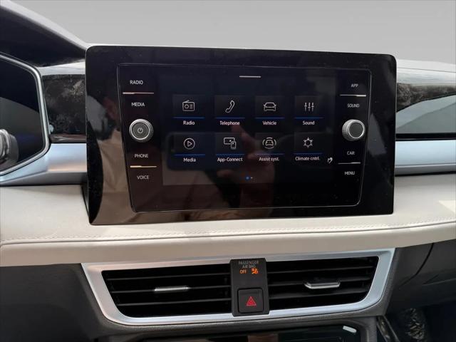2026 Volkswagen Taos SE