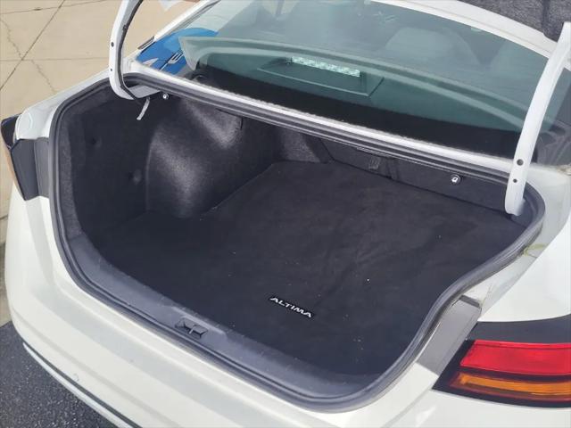 2025 Nissan Altima SV FWD