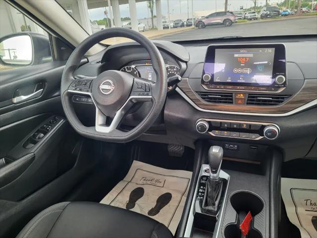 2025 Nissan Altima SV FWD