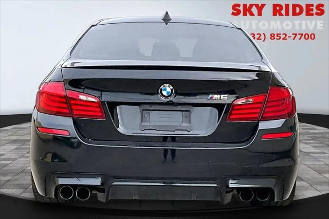 2013 BMW M5 Standard