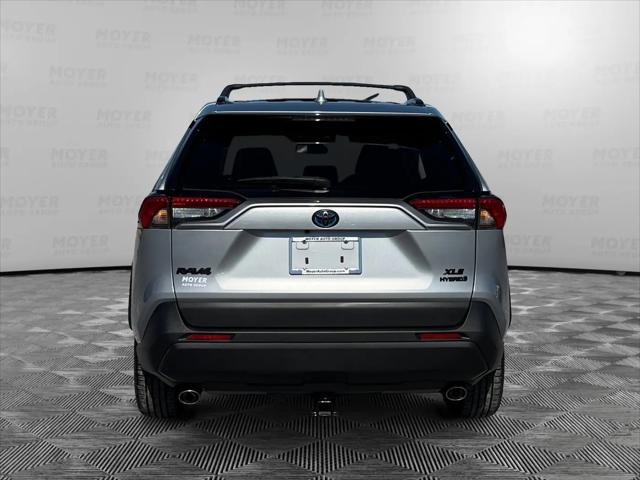 2022 Toyota RAV4 Hybrid XLE Premium