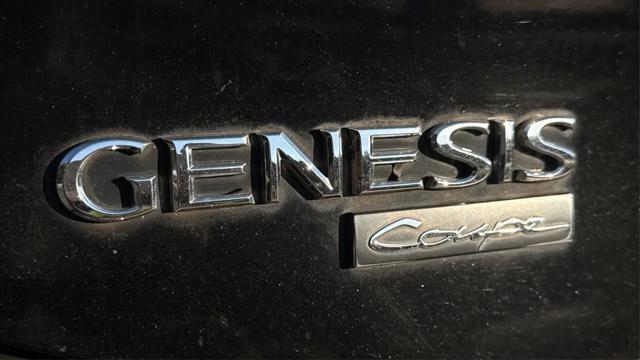 2011 Hyundai Genesis Coupe 2.0T R-Spec