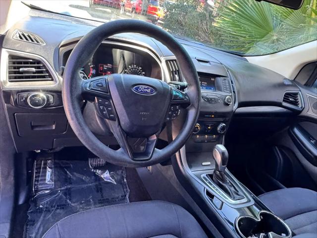 2016 Ford Edge SE