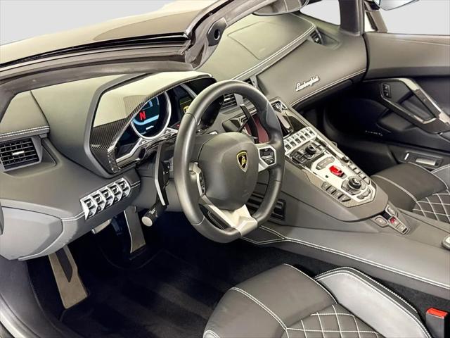 2016 Lamborghini Aventador LP700-4