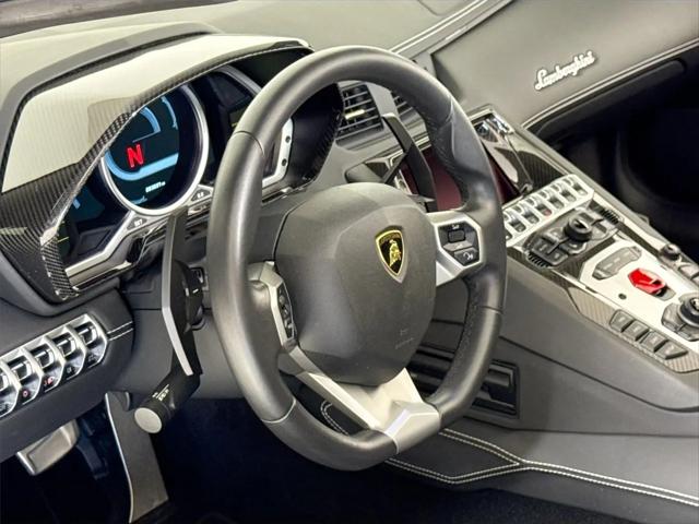 2016 Lamborghini Aventador LP700-4