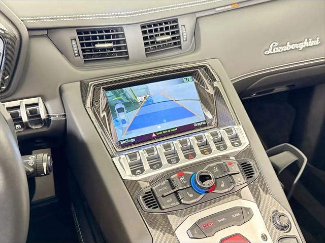 2016 Lamborghini Aventador LP700-4