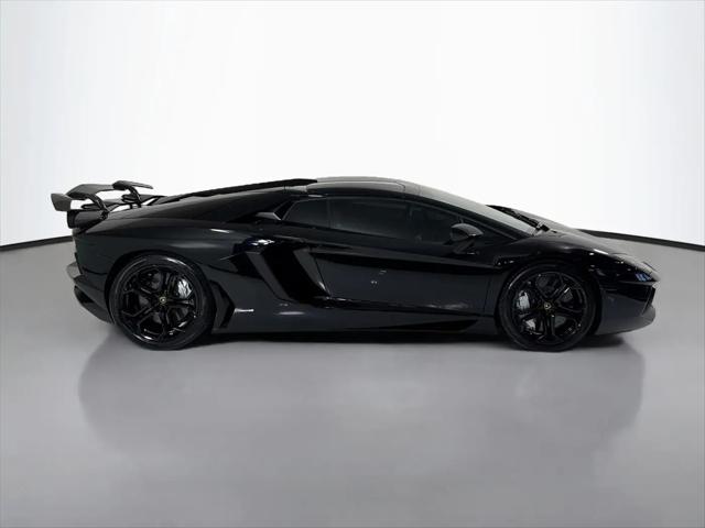 2016 Lamborghini Aventador LP700-4