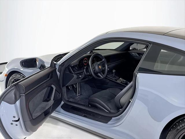 2023 Porsche 911 Carrera GTS