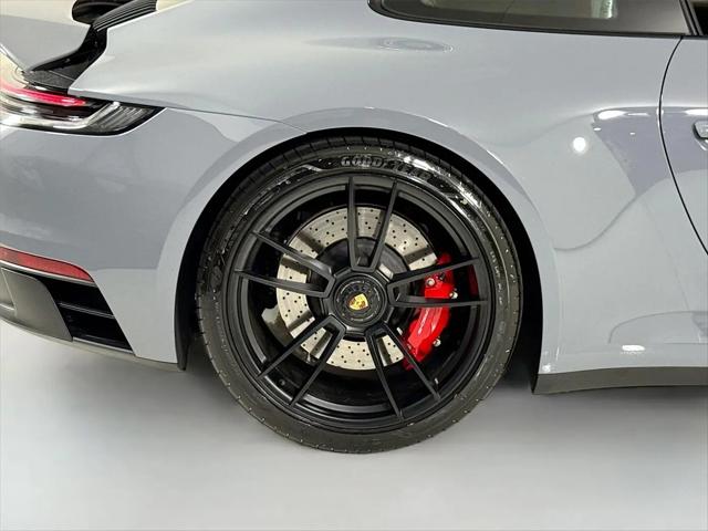 2023 Porsche 911 Carrera GTS