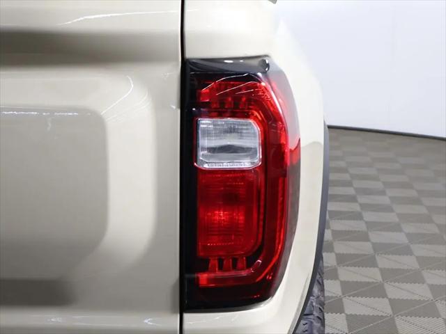 2023 GMC Canyon 4WD Crew Cab Short Box AT4X