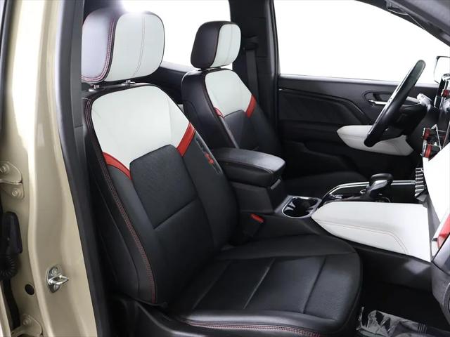 2023 GMC Canyon 4WD Crew Cab Short Box AT4X