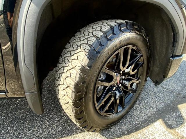 2022 GMC Sierra 1500 Limited 4WD Crew Cab Short Box Elevation with 3VL