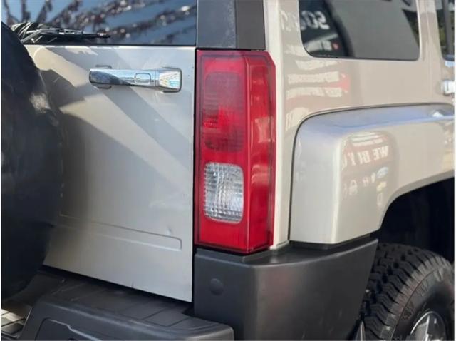 2006 HUMMER H3 SUV