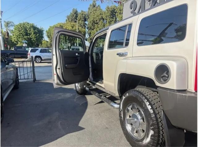 2006 HUMMER H3 SUV