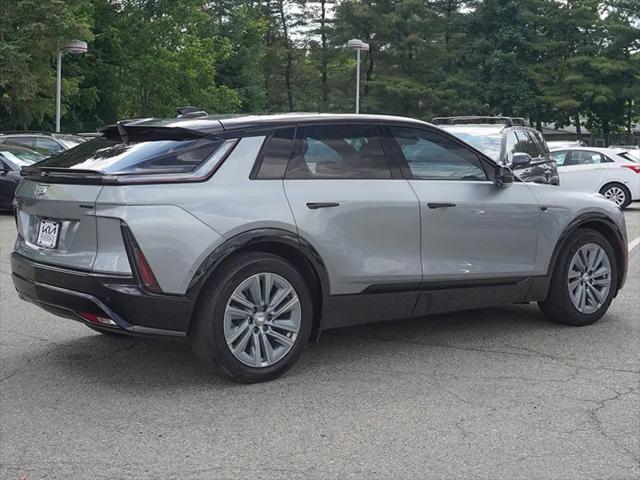 2024 Cadillac iQ Tech w/1SA
