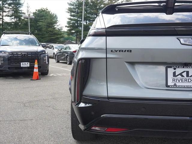 2024 Cadillac iQ Tech w/1SA