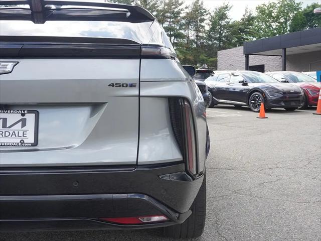 2024 Cadillac iQ Tech w/1SA