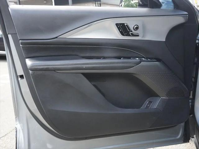 2024 Cadillac iQ Tech w/1SA