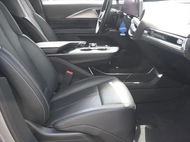 2024 Cadillac iQ Tech w/1SA
