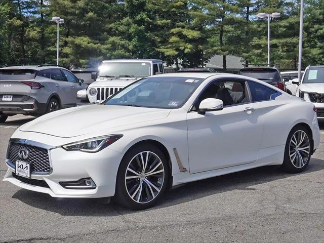 2017 INFINITI Q60 2.0t Premium