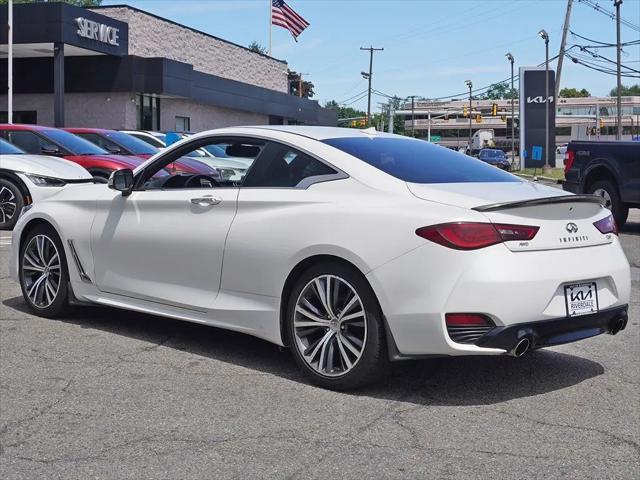 2017 INFINITI Q60 2.0t Premium