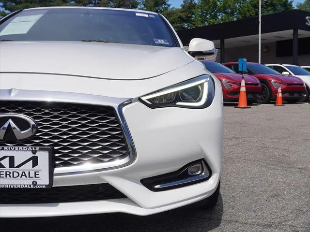 2017 INFINITI Q60 2.0t Premium