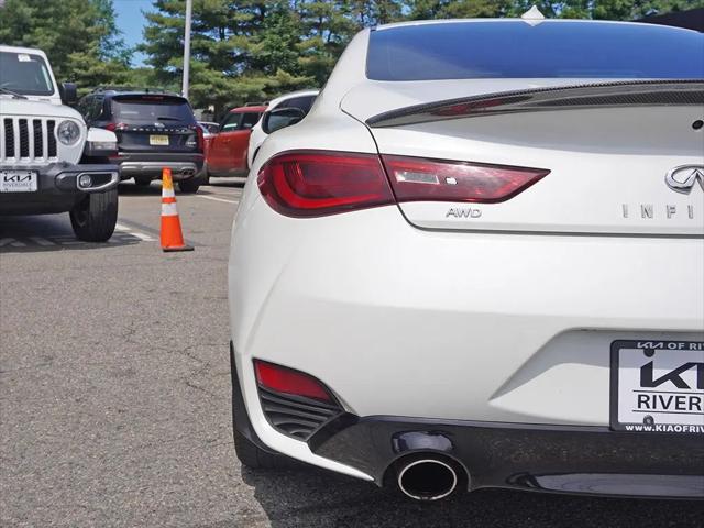 2017 INFINITI Q60 2.0t Premium