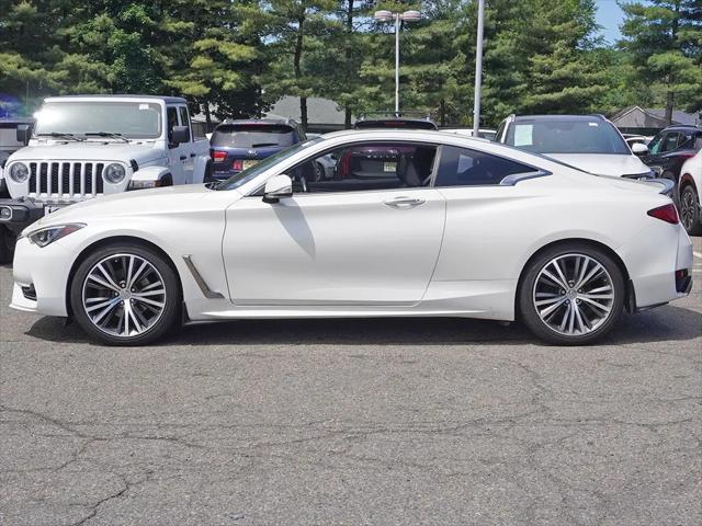 2017 INFINITI Q60 2.0t Premium
