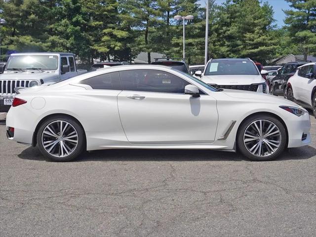 2017 INFINITI Q60 2.0t Premium