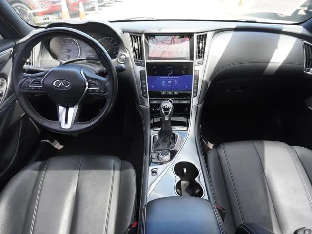 2017 INFINITI Q60 2.0t Premium