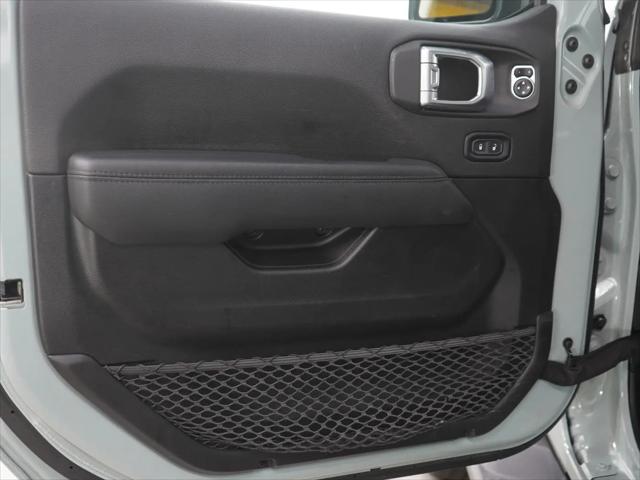 2023 Jeep Wrangler 4-Door Sahara Altitude 4x4