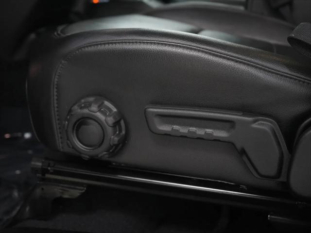2023 Jeep Wrangler 4-Door Sahara Altitude 4x4