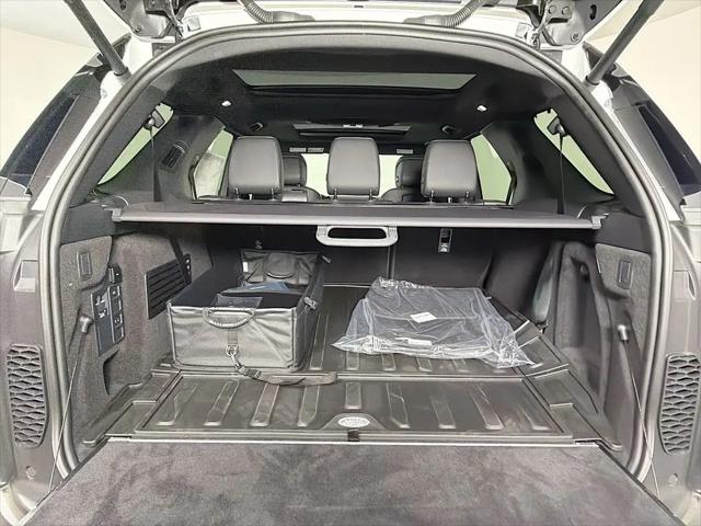 2026 Land Rover Discovery S