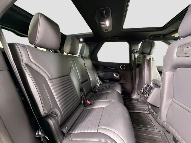 2026 Land Rover Discovery S