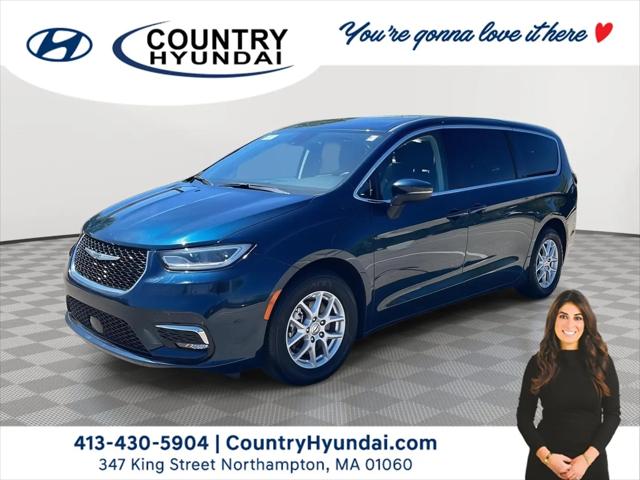 2023 Chrysler Pacifica Touring L for sale in Northampton, MA