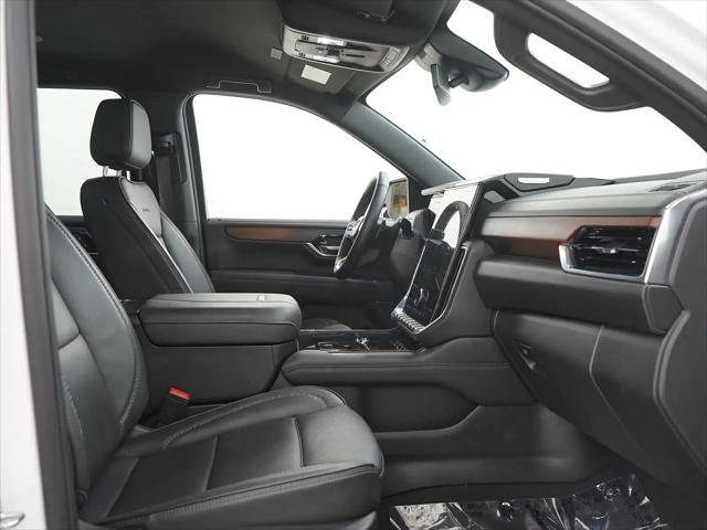 2025 GMC Yukon XL 4WD Denali